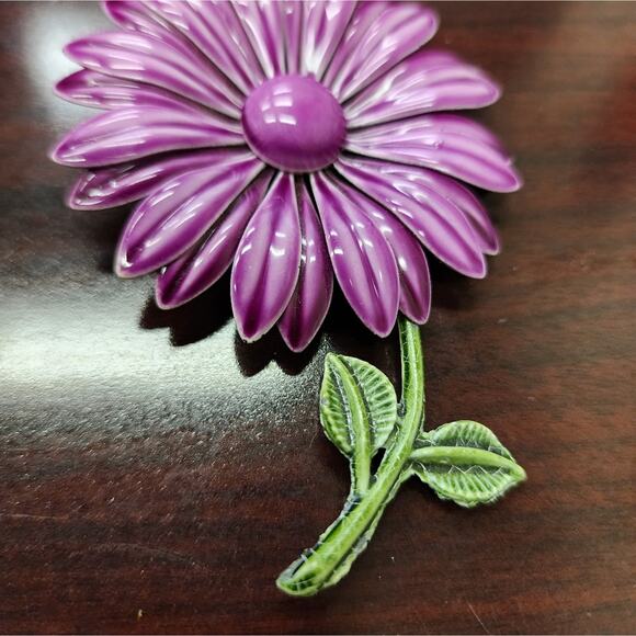 Purple Metal Brooch - Picture 3 of 6